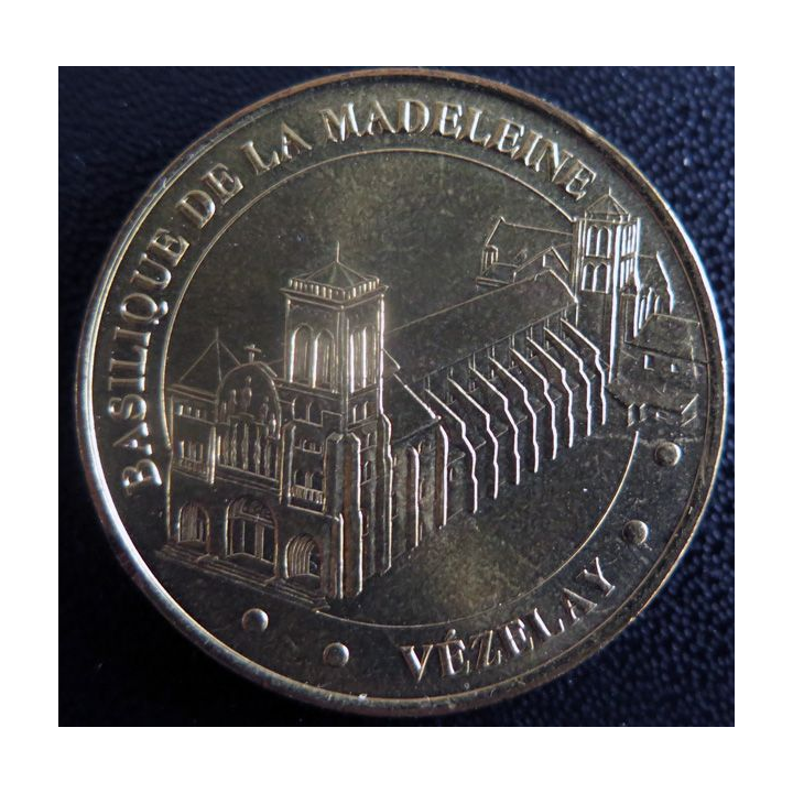 Médaille souvenir en métal doré de la Basilique de la Madeleine Vezelay diamètre 3,4 cm