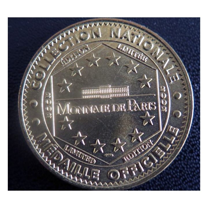 Médaille souvenir en métal doré de la Basilique de la Madeleine Vezelay diamètre 3,4 cm