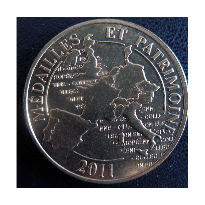 Médaille souvenir en métal doré du Pont d'Avignon diamètre 3,4 cm