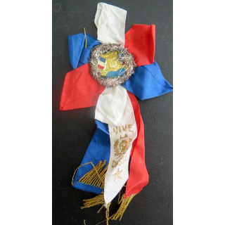 Insigne vive la classe en laiton avec rubans bleu blanc et rouge