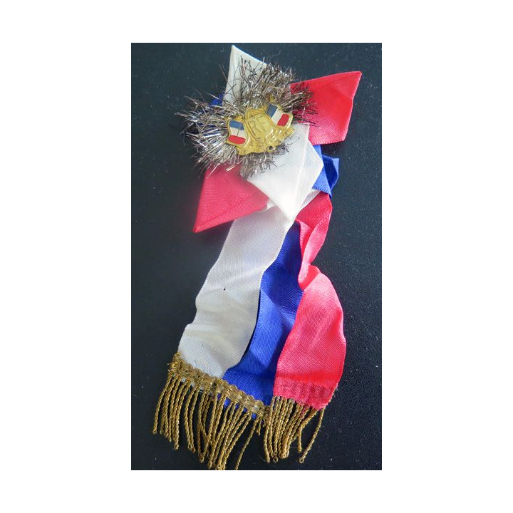 Insigne de la République Française en laiton avec rubans bleu blanc et rouge