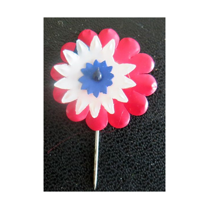 épinglette bleue blanc rouge