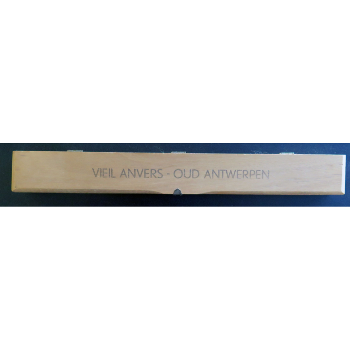 Cigare Vieil Anvers - Oud Antwerpen Melior dáns sa boite en bois 36 x 4,5 x 4 cm