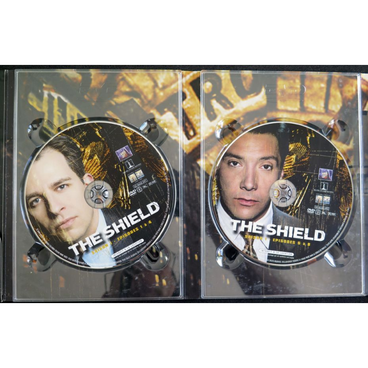 DVD :  4 DVD de la saison 1 intégrale The Shield