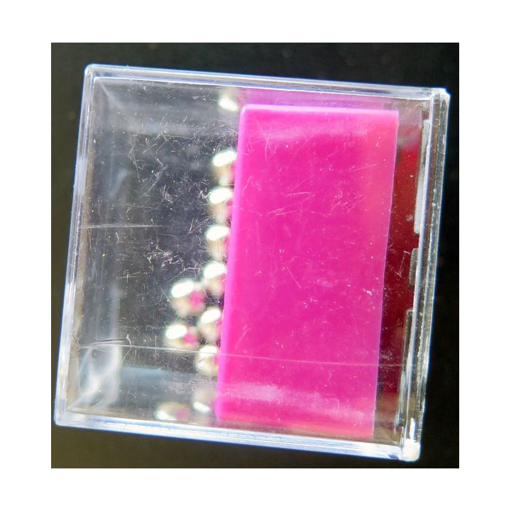 jeu d'adresse 4 dans cube plastique 4 x 4 x 4 cm