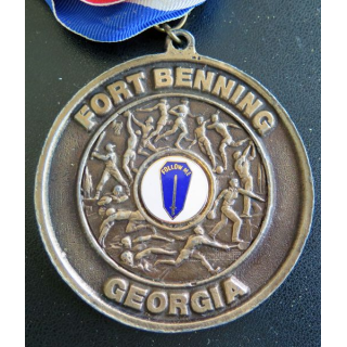Médaille de sport géorgienne Fort Benning diamètre 7 cm Aid Rue 10 K 15 49 Male