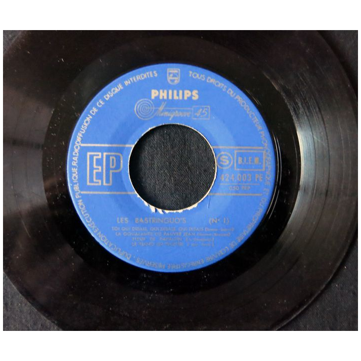 Disque 45 t - Les Bastringu'os - Paris canaille aux Editions Philips Microsillon