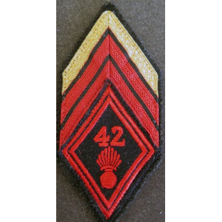 LLOSANGE DE BRAS MODÈLE 45 :  caporal chef du 42° régiment d'infanterie
