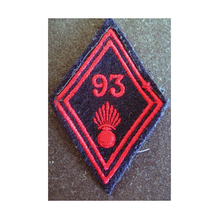 LOSANGE DE BRAS MODÈLE 45 :  troupe du 93° régiment d'infanterie