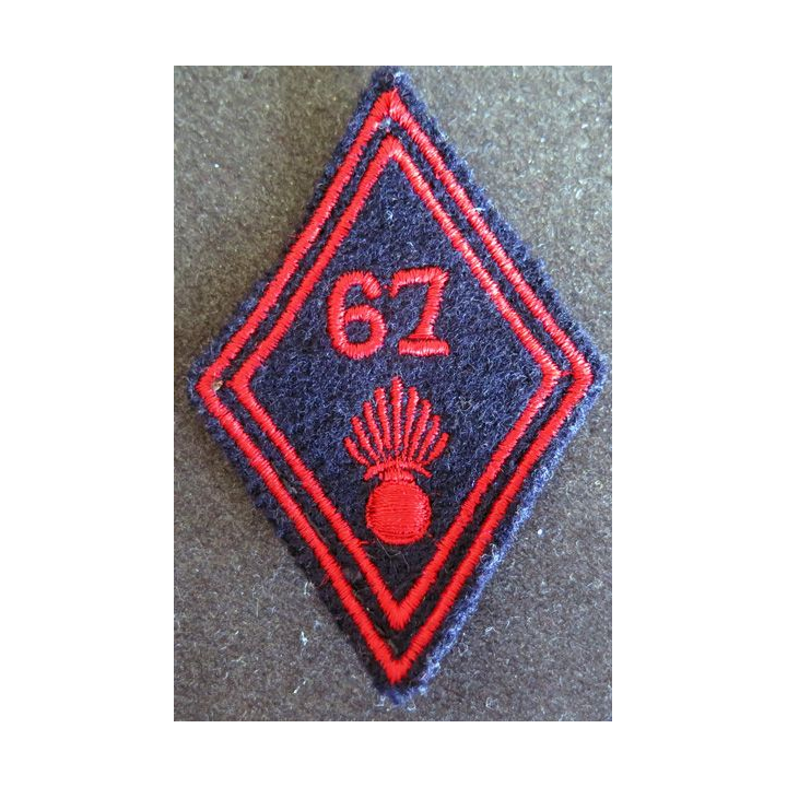 LOSANGE DE BRAS MODÈLE 45 :  troupe du 67° régiment d'infanterie