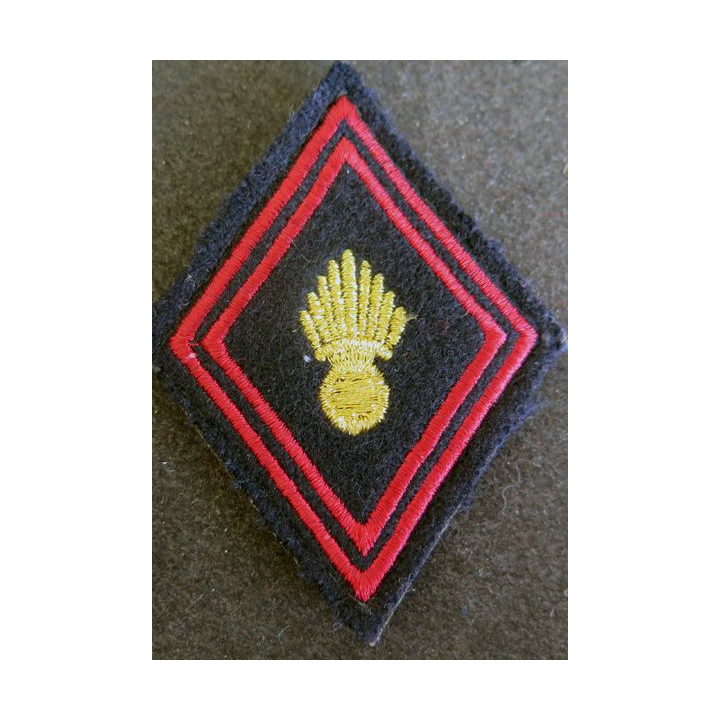 LOSANGE DE BRAS MODÈLE 45 : régiment d'infanterie cadre sur scratch