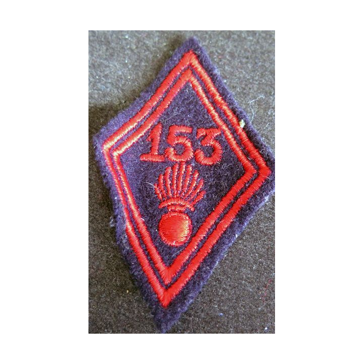 LOSANGE DE BRAS MODÈLE 45 :  troupe du 153° régiment d'infanterie