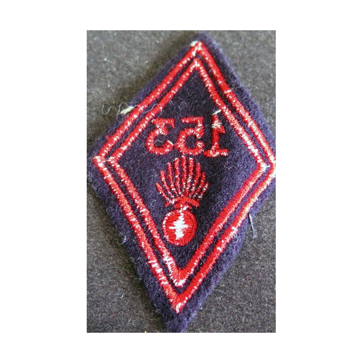 LOSANGE DE BRAS MODÈLE 45 :  troupe du 153° régiment d'infanterie