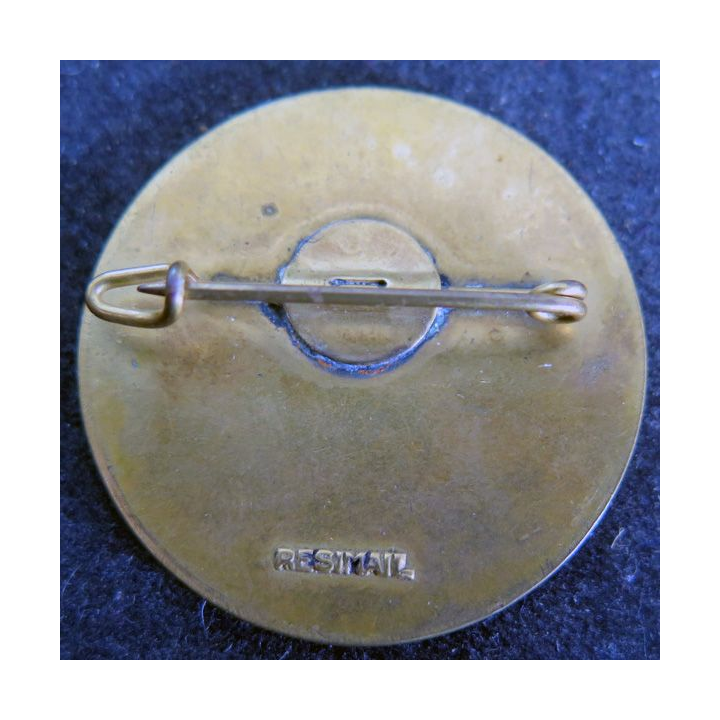 Ancien insigne du Club Med fabrication Resimail