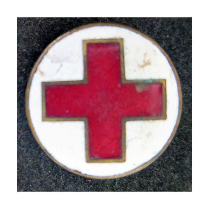 Broche de la croix rouge en émail (avec défauts surfaciques) diamètre 2,2 cm