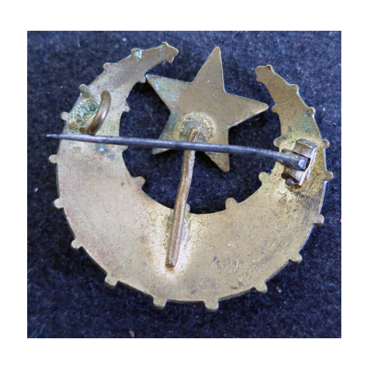 Jolie Broche émaillée algérienne ancienne 3 cm de diamètre