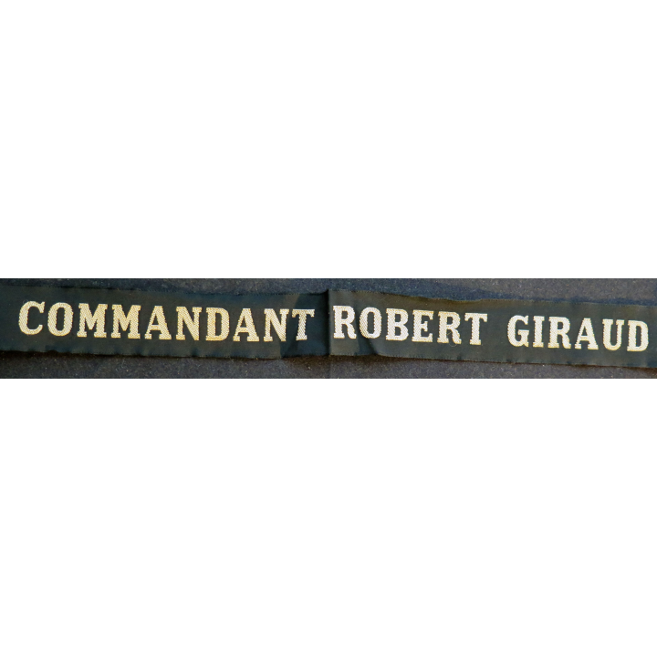 MARINE : bande de bachi de marin "COMMANDANT ROBERT GIRAUD" longueur 65 cm fils dorés 