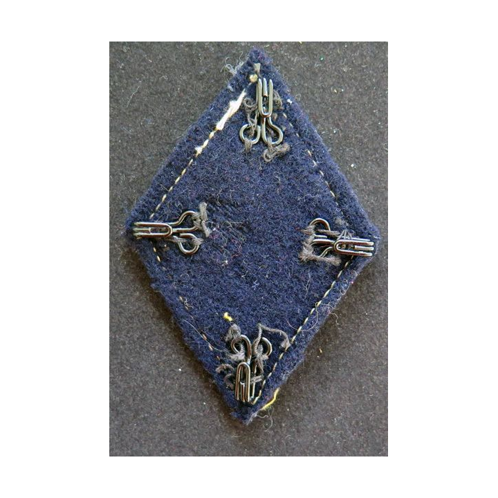 1° DB : insigne tissu de la 1° division blindée avec crochets arrière
