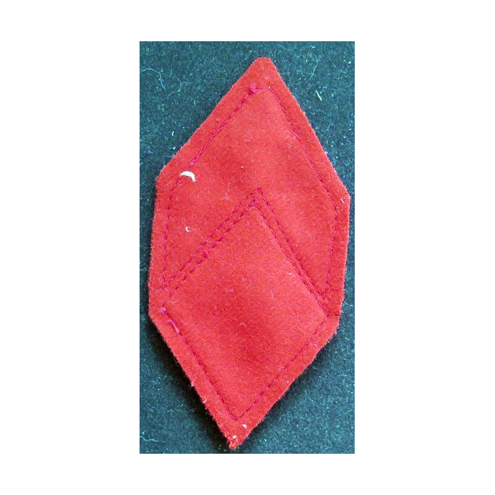 LOSANGE DE BRAS MODÈLE 45 :  brigadier chef du 1° régiment de spahis actuel