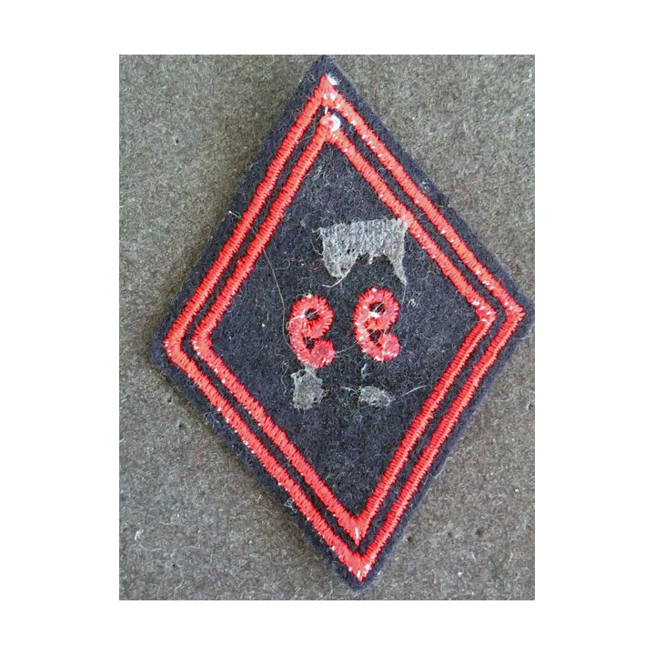 LOSANGE DE BRAS MODÈLE 45 : insigne  inconnu ? 66° ou 99° ???? infanterie sans grenade ?