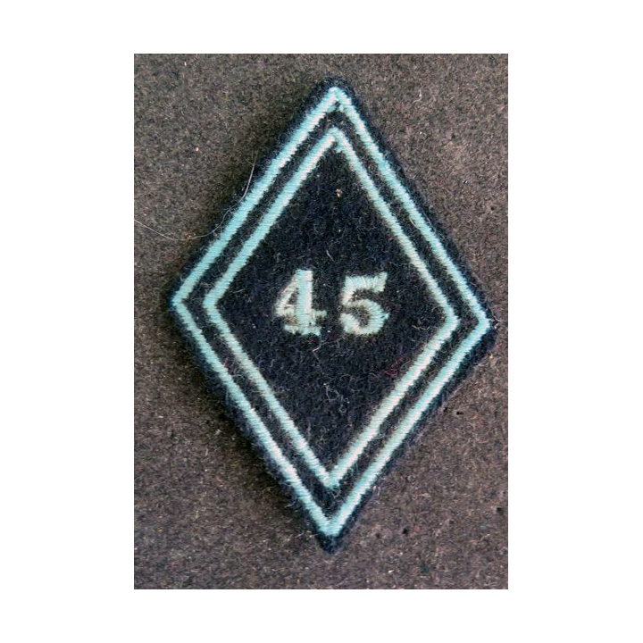 LOSANGE DE BRAS MODÈLE 45 : insigne inconnu ??? 45° chasseurs ???