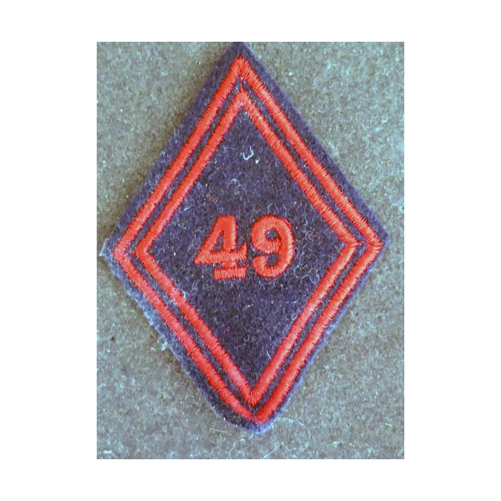 LOSANGE DE BRAS MODÈLE 45 : insigne  inconnu ? 49° régiment infanterie sans grenade ?
