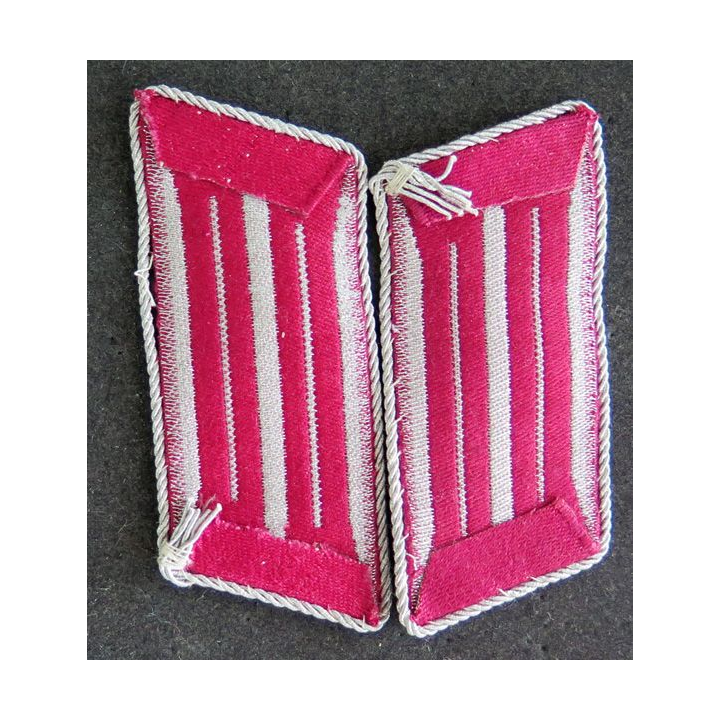 ALLEMAGNE : paire de col de sous officier de pompiers de la 2° guerre mondiale