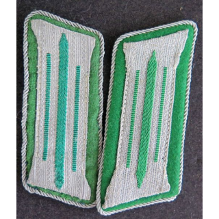 ALLEMAGNE : paire d'insignes de col de sous officier de police de la 2° guerre mondiale