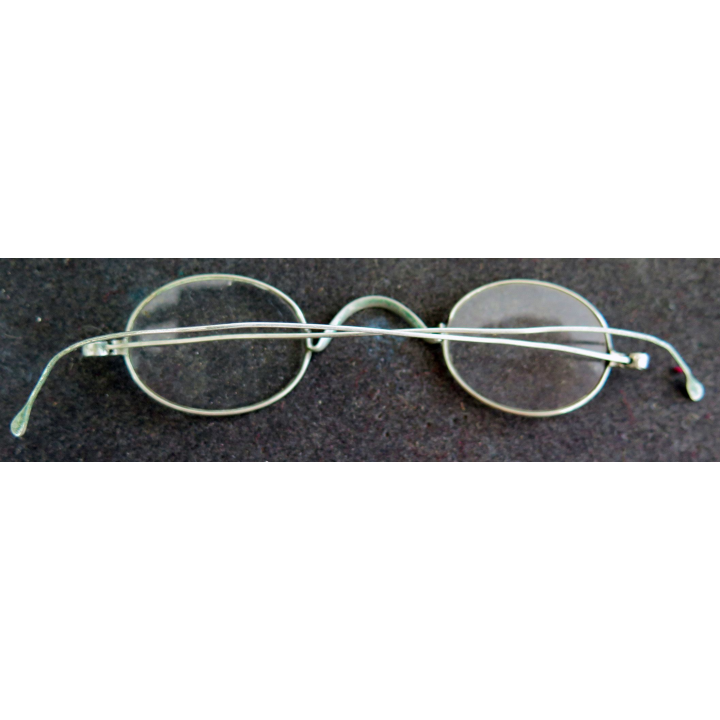 Paire de lunettes ancienne en métal