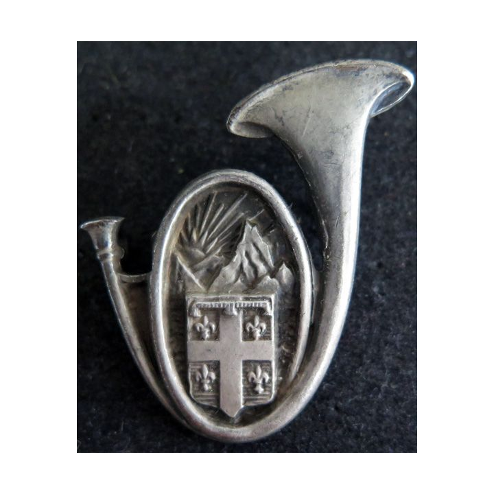 2° 1/2 BCA, 144° RI, 21° BI  : insigne métallique de la 2° demi brigade de chasseurs alpins de fabrication Drago Béranger 