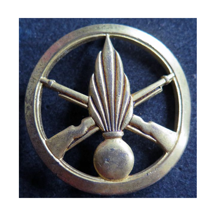 INFANTERIE : Insigne de béret de l'infanterie de fabrication Drago Romainville