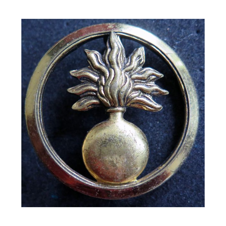 INSIGNE DE BÉRET DES ÉCOLES : insigne de bérêt des écoles de fabrication Béraudy-Vaure