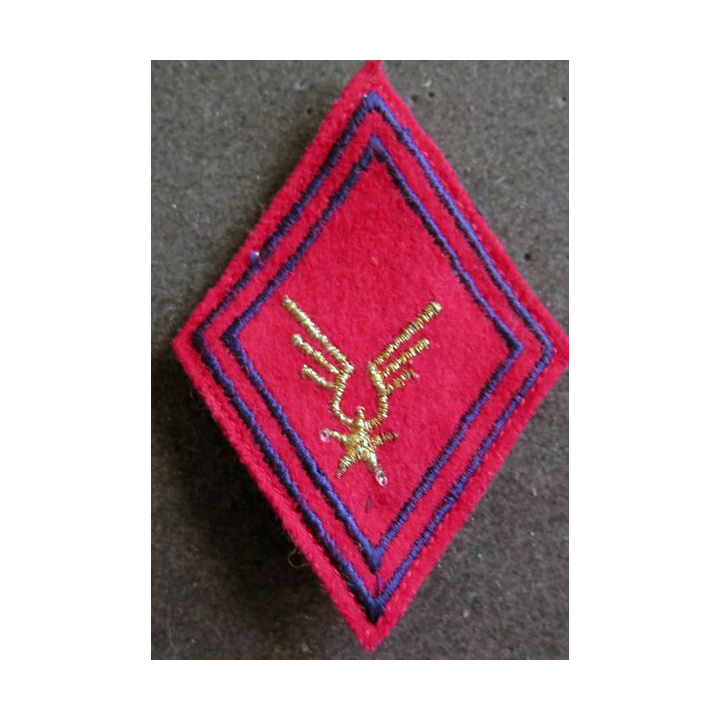 LOSANGE DE BRAS MODÈLE 45 : ALAT artillerie cadre