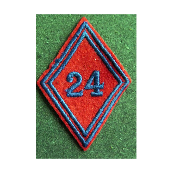 LOSANGE DE BRAS MODÈLE 45 : Ecusson troupe du 24° régiment d'artillerie