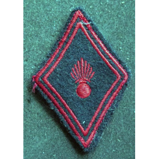 LOSANGE DE BRAS MODÈLE 45 :  régiment d'infanterie troupe doublé sur tissu bleu noir