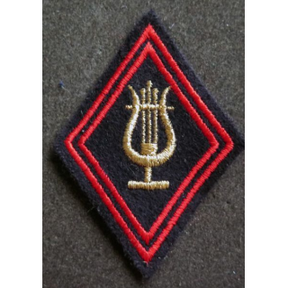 LOSANGE DE BRAS MODÈLE 45 : Musique en laminette dorée infanterie cadre
