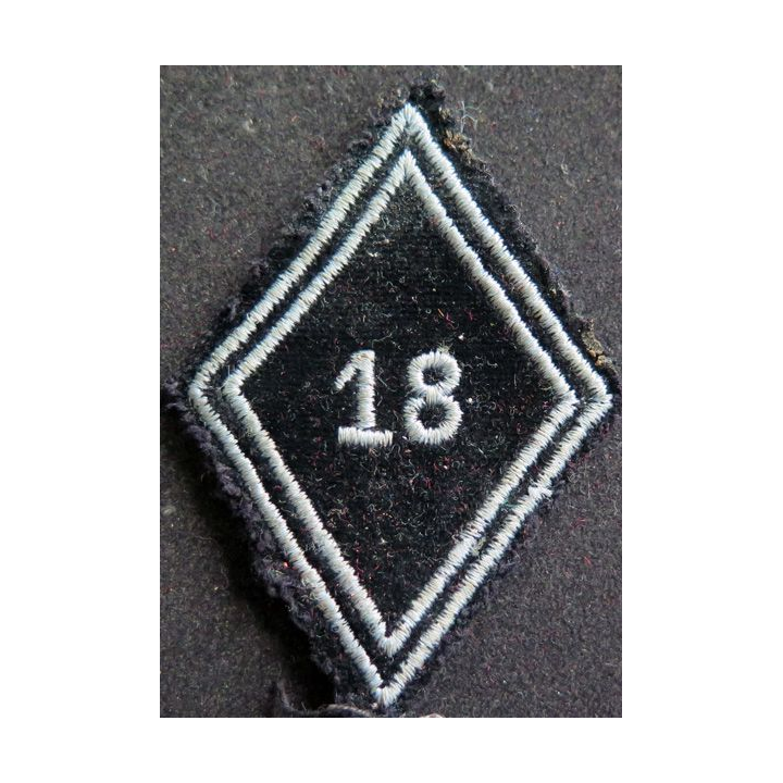 losange de bras modèle 45 : insigne tissu du 18° régiment de transmissions troupe