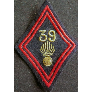 LOSANGE DE BRAS MODÈLE 45 : 39° Régiment d'infanterie cadre