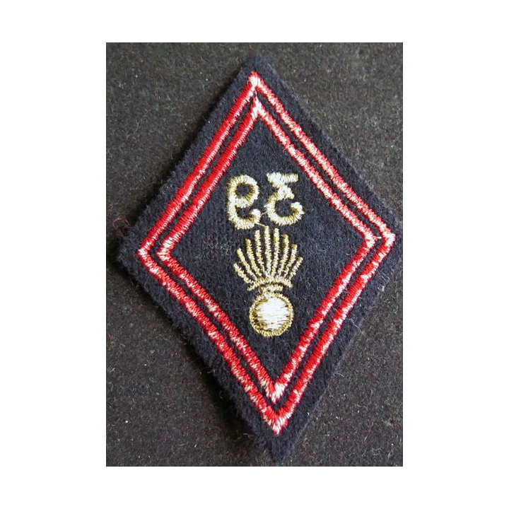LOSANGE DE BRAS MODÈLE 45 : 39° Régiment d'infanterie cadre