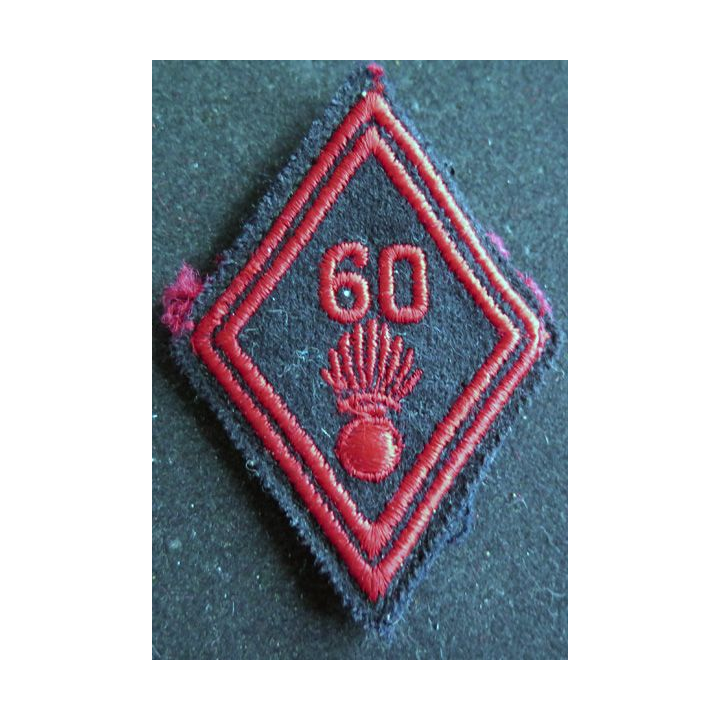 LOSANGE DE BRAS MODÈLE 45 : 60° régiment d'infanterie troupe doublé sur tissu bleu noir
