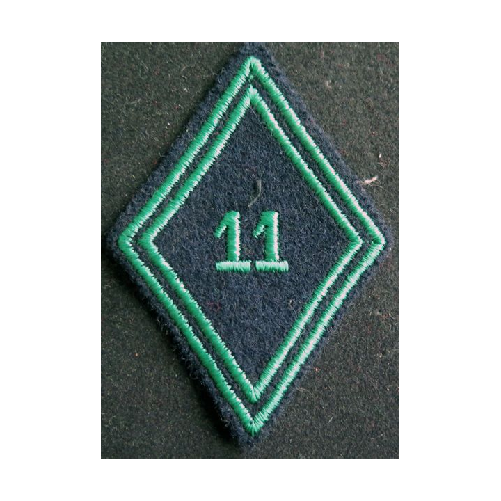 LOSANGE DE BRAS MODÈLE 45 : 11° Régiment de chasseurs troupe