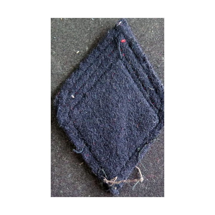 LOSANGE DE BRAS MODÈLE 45 : 1° Classe du 43° régiment d'infanterie