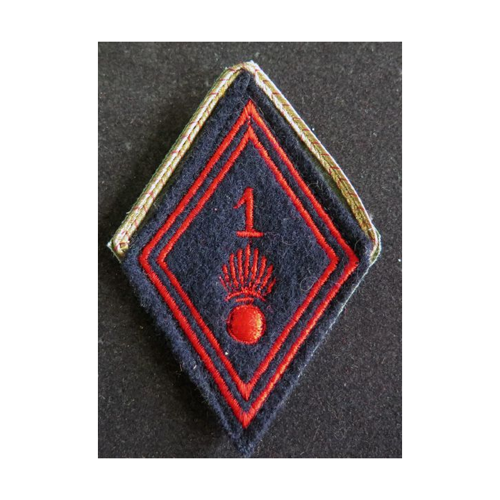 LOSANGE DE BRAS MODÈLE 45 : soldat engagé du 1° régiment d'infanterie sur velcro