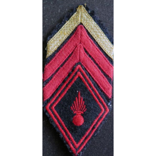 LOSANGE DE BRAS MODÈLE 45 : caporal chef appelé de régiment d'infanterie