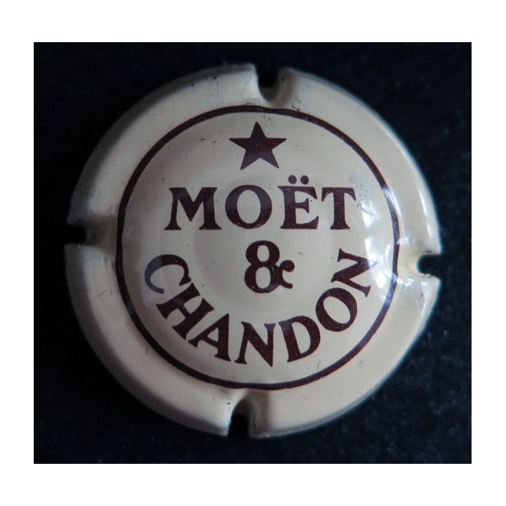 Capsule Muselet de bouteille de champagne MOET ET CHANDON n° 159a jaune crème