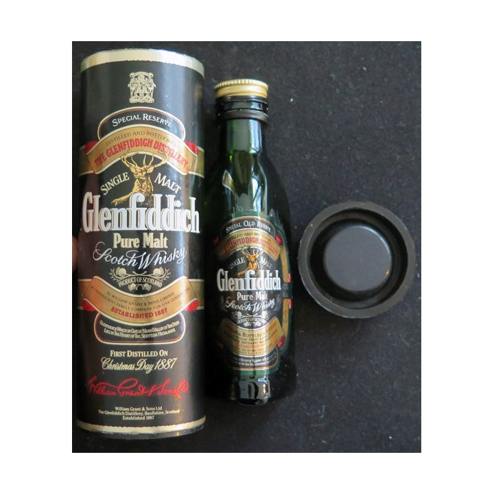Mignonette de Whisky Glenfiddich Pure Malt dans son coffret