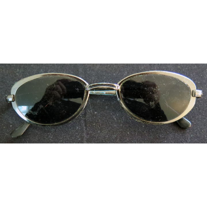 Paire de lunettes de soleil sans correction