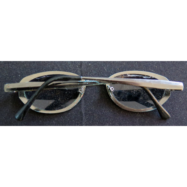 Paire de lunettes de soleil sans correction