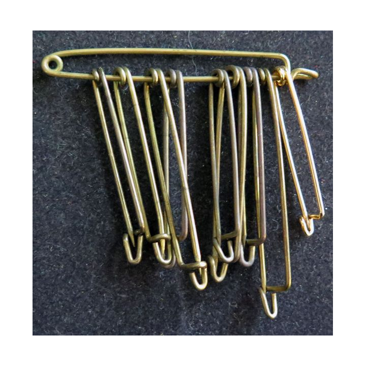 MILITARIA : lot de 10 épingles en laiton de dimensions variées