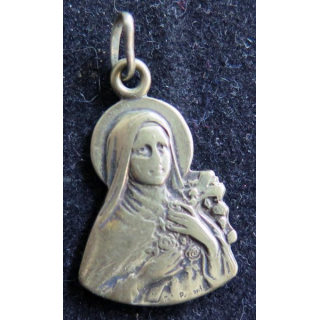 Médaille argentée de Sainte Thérèse Priez pour nous 3 cm de hauteur